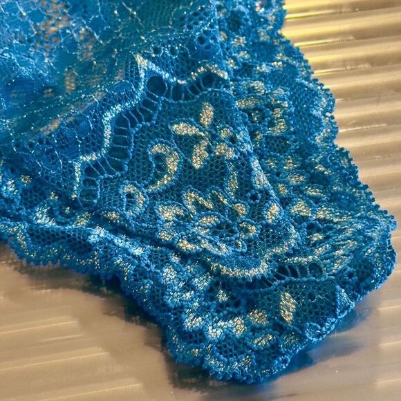 NWT Victoria’s Secret lacie thong panty - xxl blue/gold shimmer animal - Picture 5 of 6